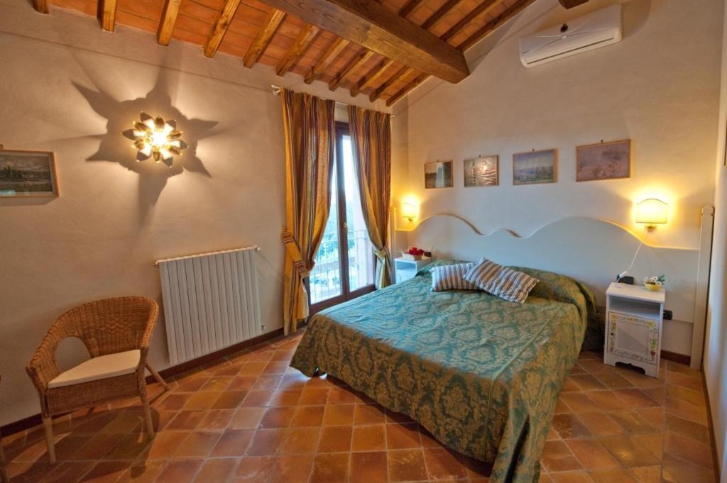 Podere Chiaromonte Palaia Cameră foto